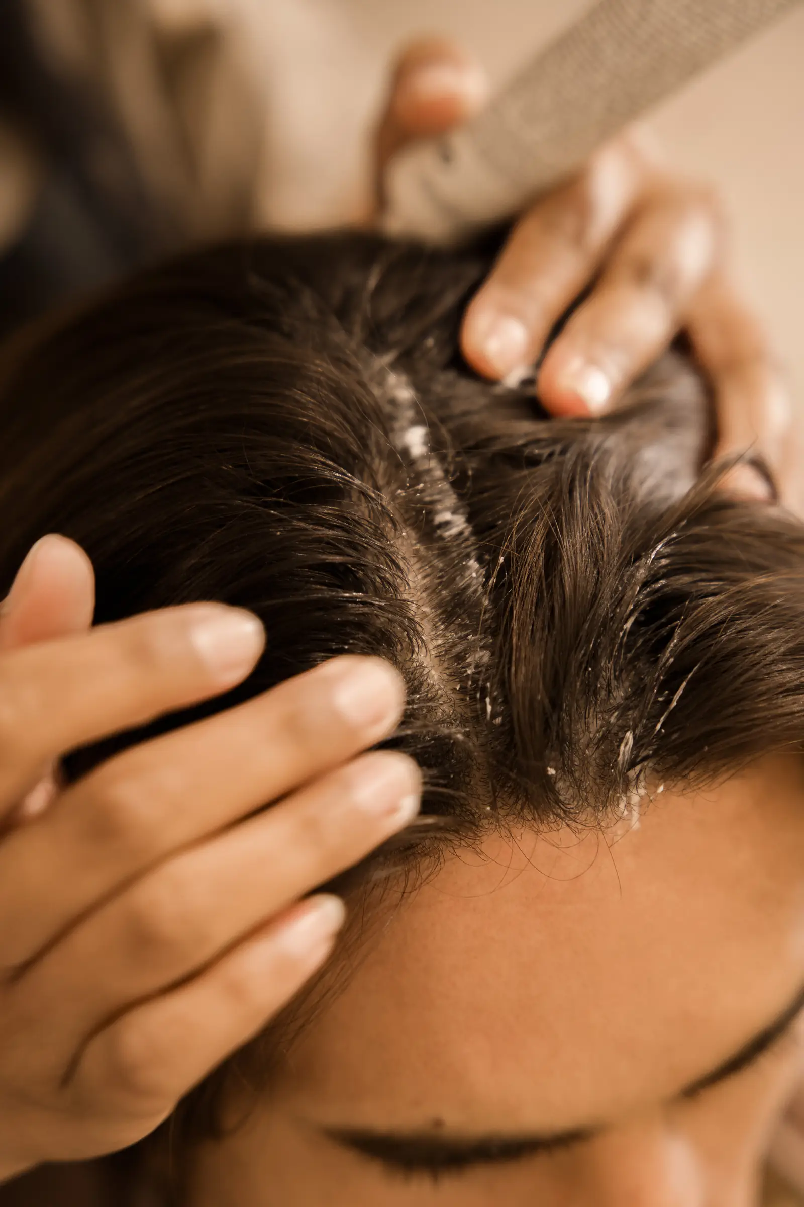 A scalp massage during a scalp treatment at Day Hair Habit in Bali